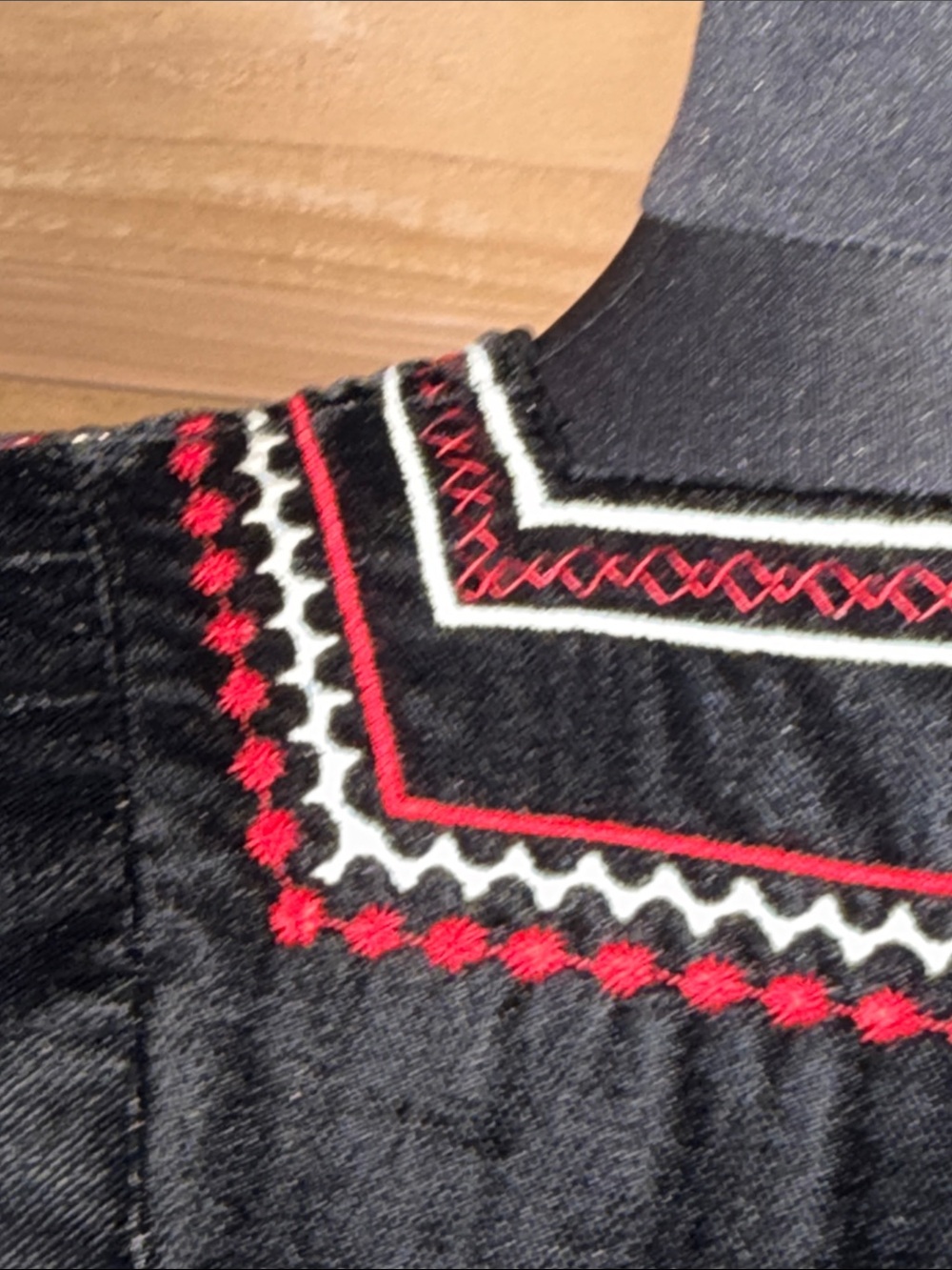 Black Velvet Boho Dress with Red & White Embroidery pockets size EU34 : US 2/4 - Picture 6 of 15